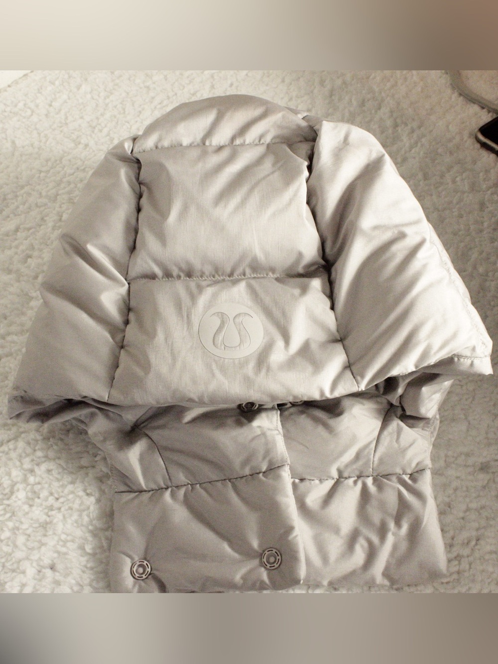 Lululemon Light beige Puffer Jacket detachable replacement Hood - Women's